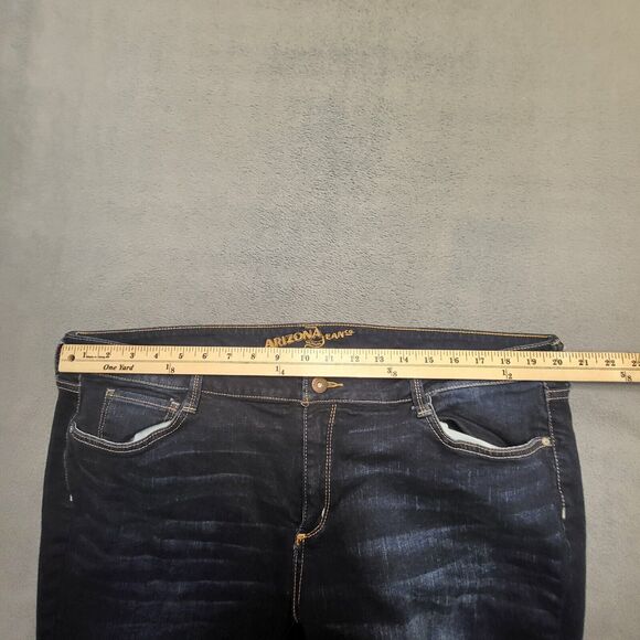 Arizona Jeans Juniors 19 Blue Capri Rolled Cuff Crop Distressed Stretch Denim - Picture 7 of 9